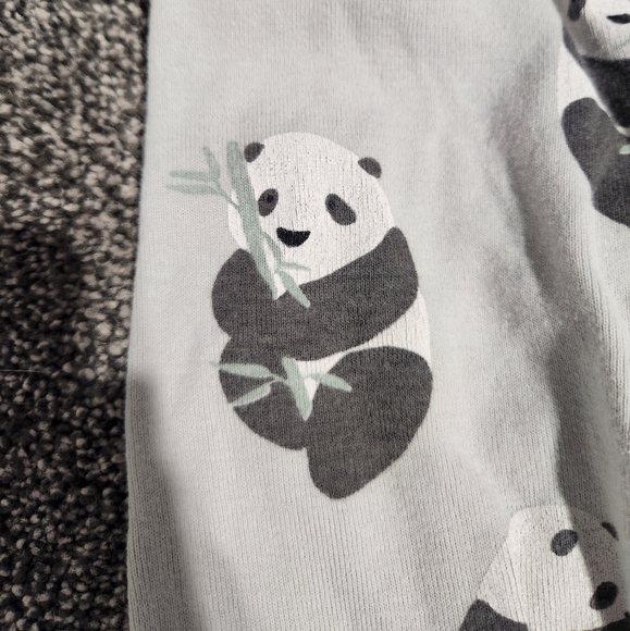 Little Planet Panda pajamas. 3T. - Picture 3 of 3